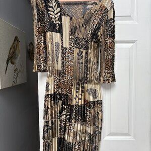 Dress (pleated)